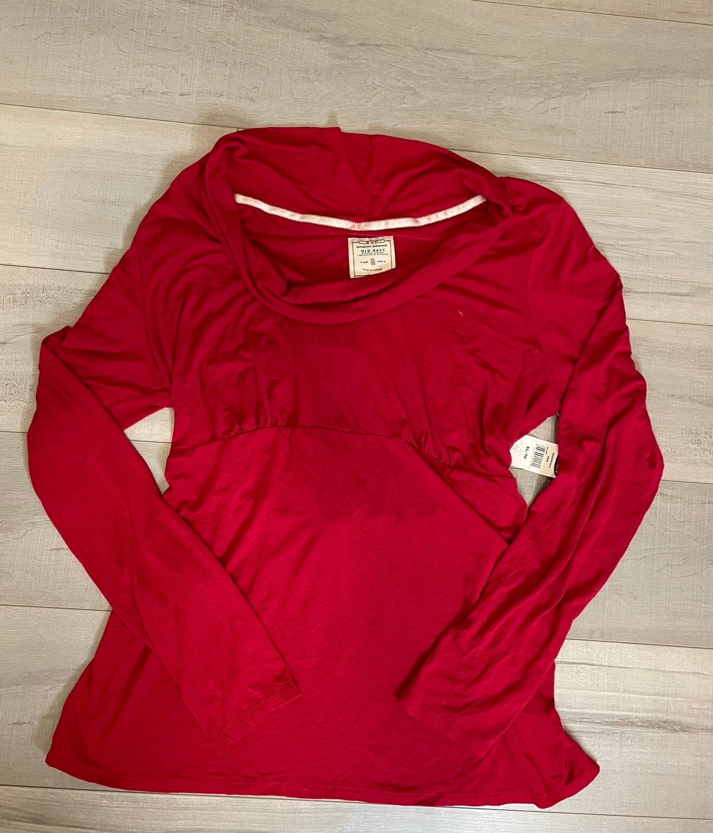 New Old Navy Maternity Top Size XL, Maternity XL (16-18)