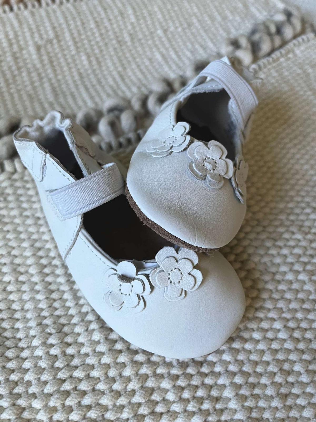 Robeez Brianna Soft Soles - White 6-12 months BRAND NEW, Shoes 2 (Baby: 0-12 mth)