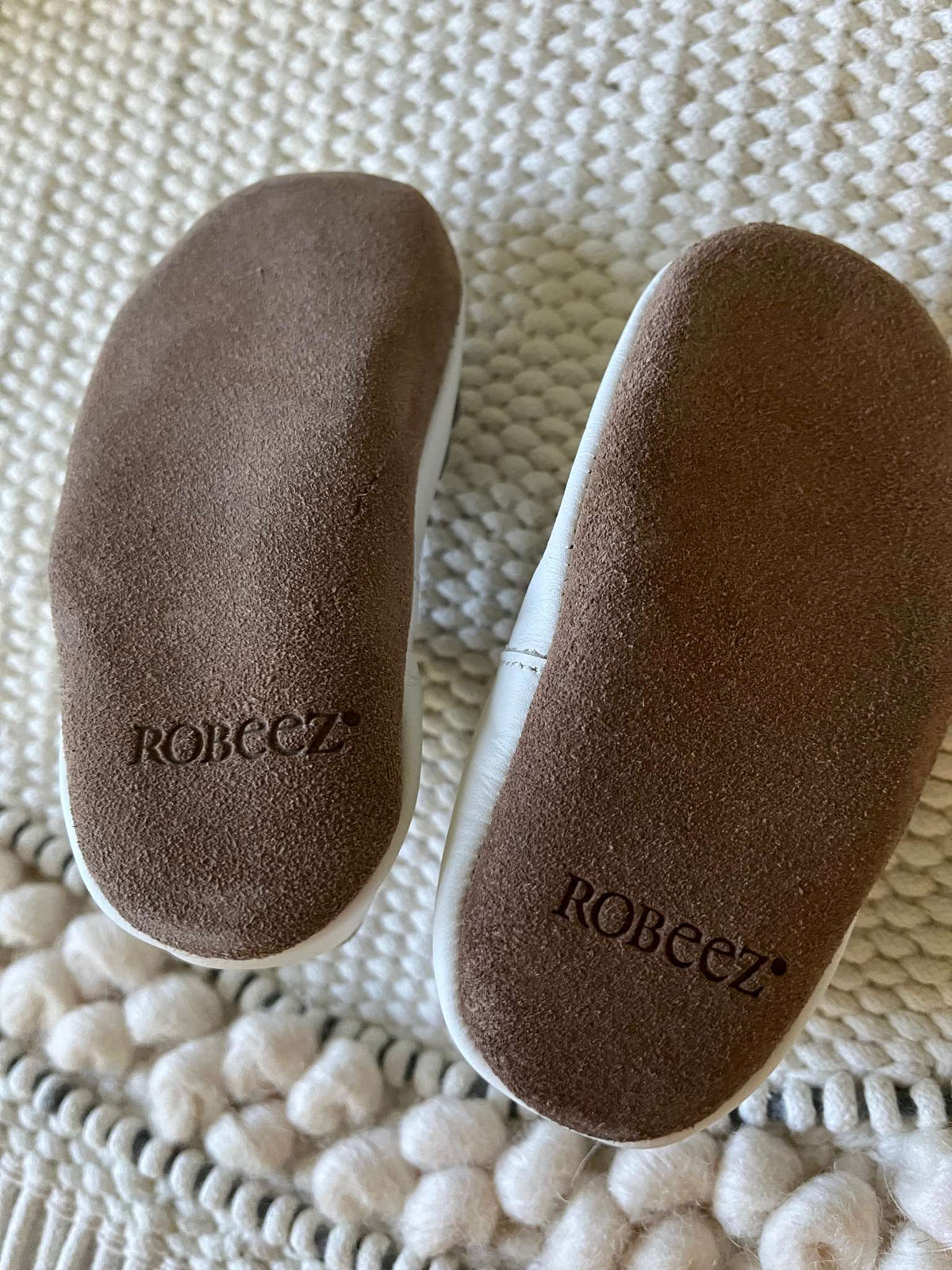 Robeez Brianna Soft Soles - White 6-12 months BRAND NEW, Shoes 2 (Baby: 0-12 mth)