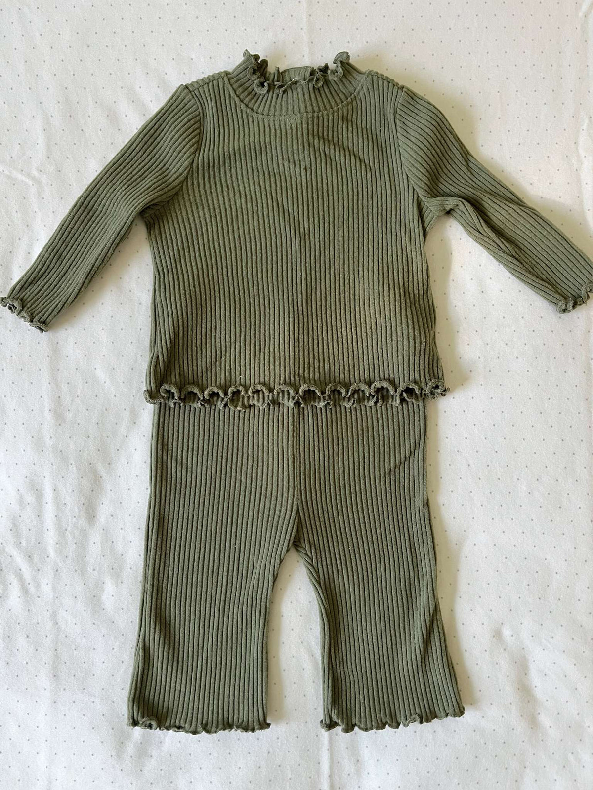 Old Navy Olive Green Two Piece Soft Ribbed Outfit - 0-3 months, Kids 3 Month (0-3M)