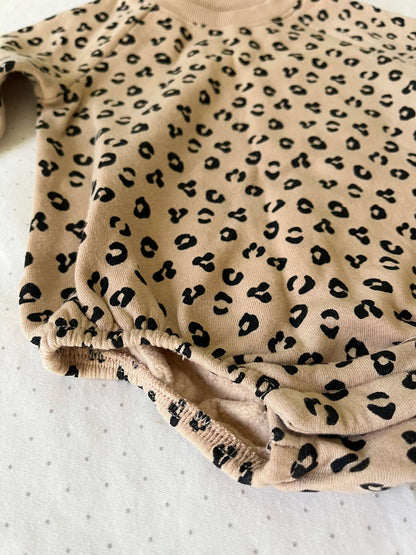 Old Navy Fleece Lined Leopard Print Onesie - 6-12 months, Kids 12 Month (9-12M)