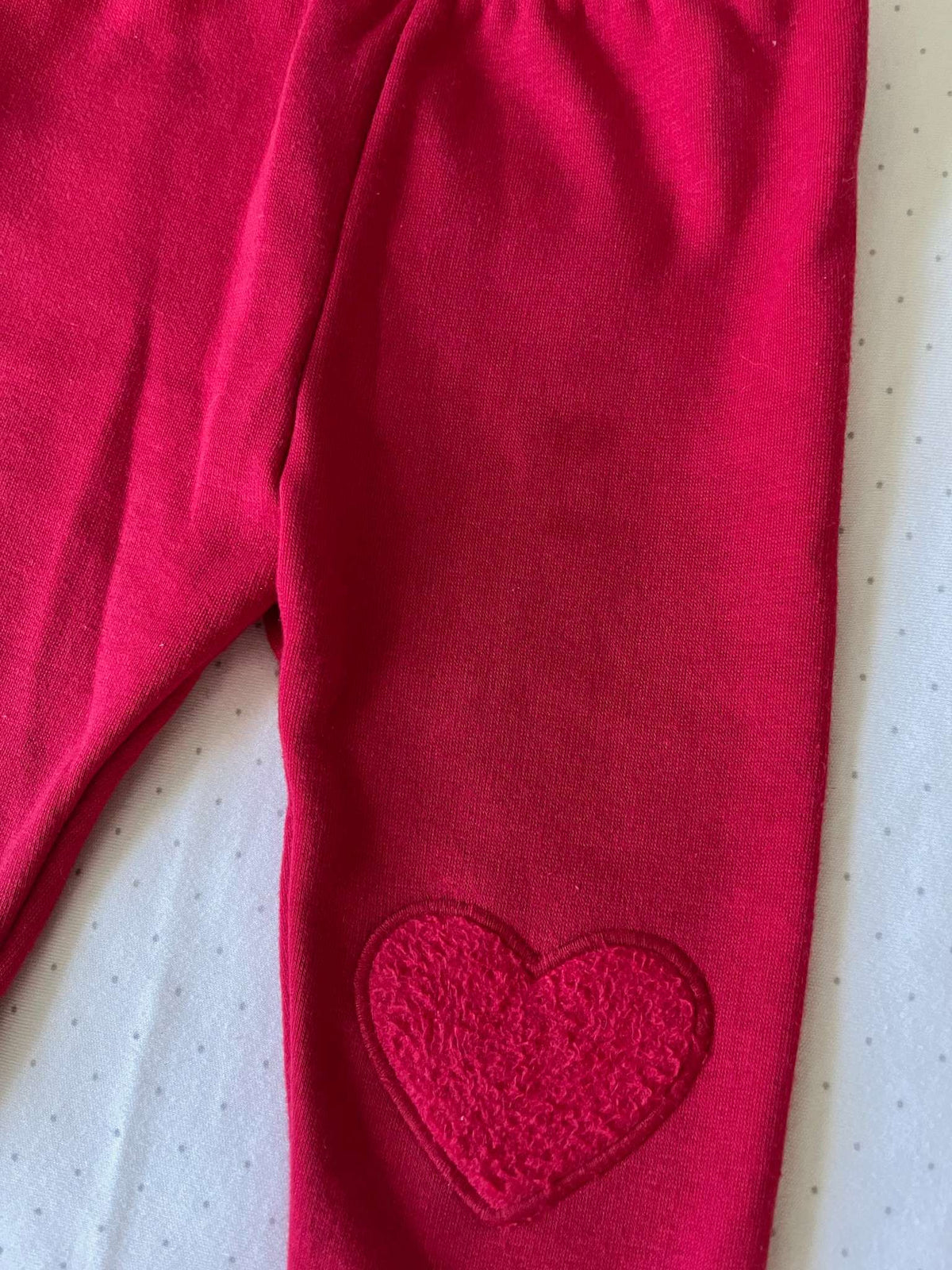 Old Navy Red Heart Fleece Lined Pants - 12-18 months, Kids 12 Month (9-12M)