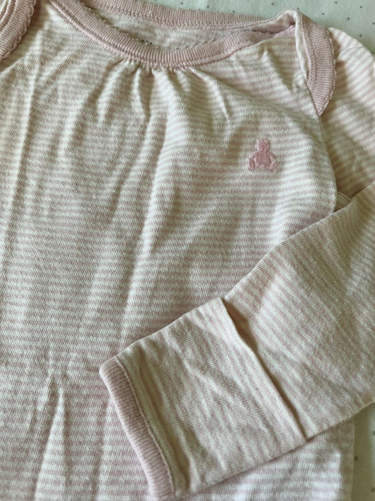 Baby Gap Two Piece Organic Cotton Set - Baby Girl 3-6 months, Kids 6 Month (3-6M)