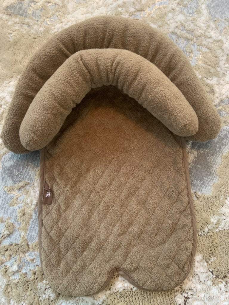 Jeep infant head support in light brown