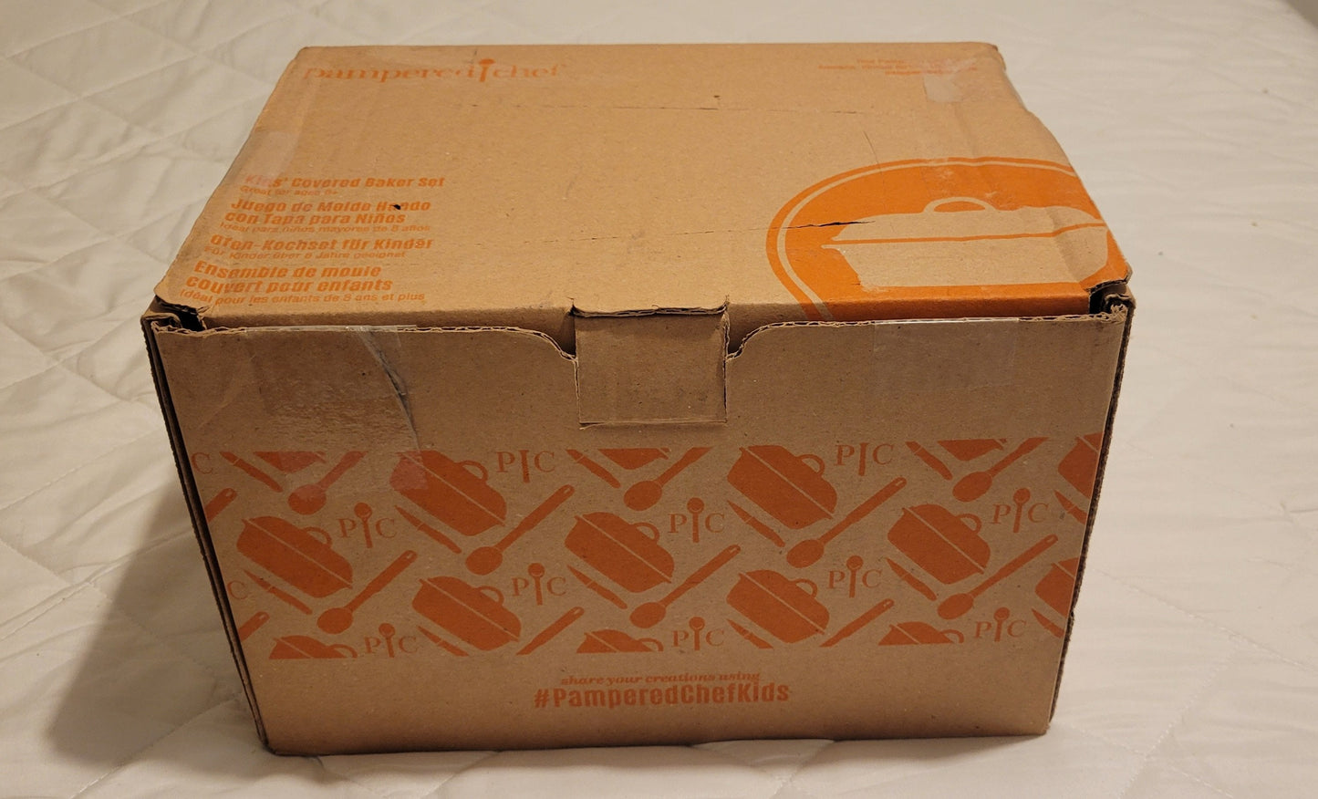 Pampered Chef Kid's Covered Baker Set, brand new in box, MSRP $95