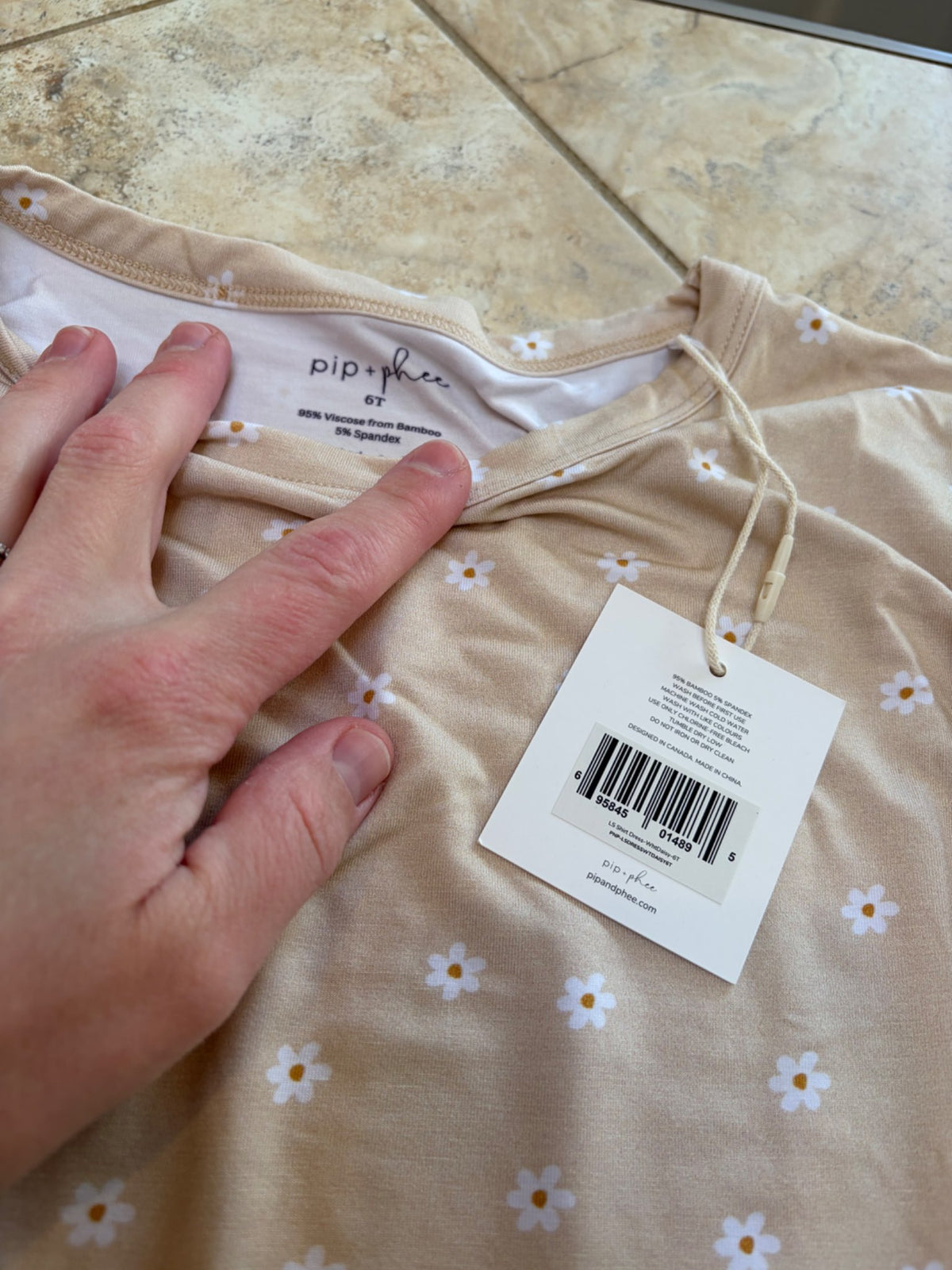 Pip and Phee BNWT daisies nightgown , Kids 4/4T