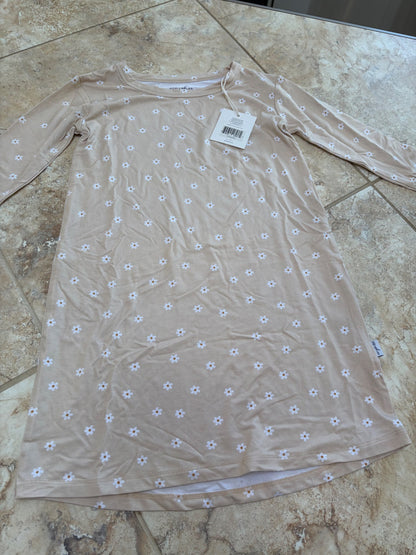 Brand new pip and Phee daisies nightie , Kids 4/4T