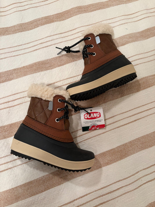 Brand New Olang boots, Shoes 8.5 (Toddler:2-4yr)