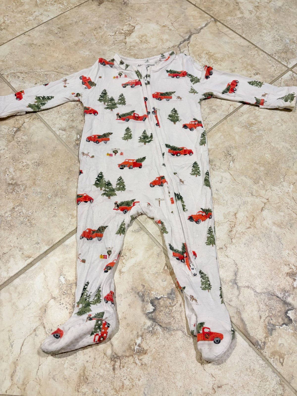 Angel Dear Christmas trucks sleeper , Kids 6 Month (3-6M)