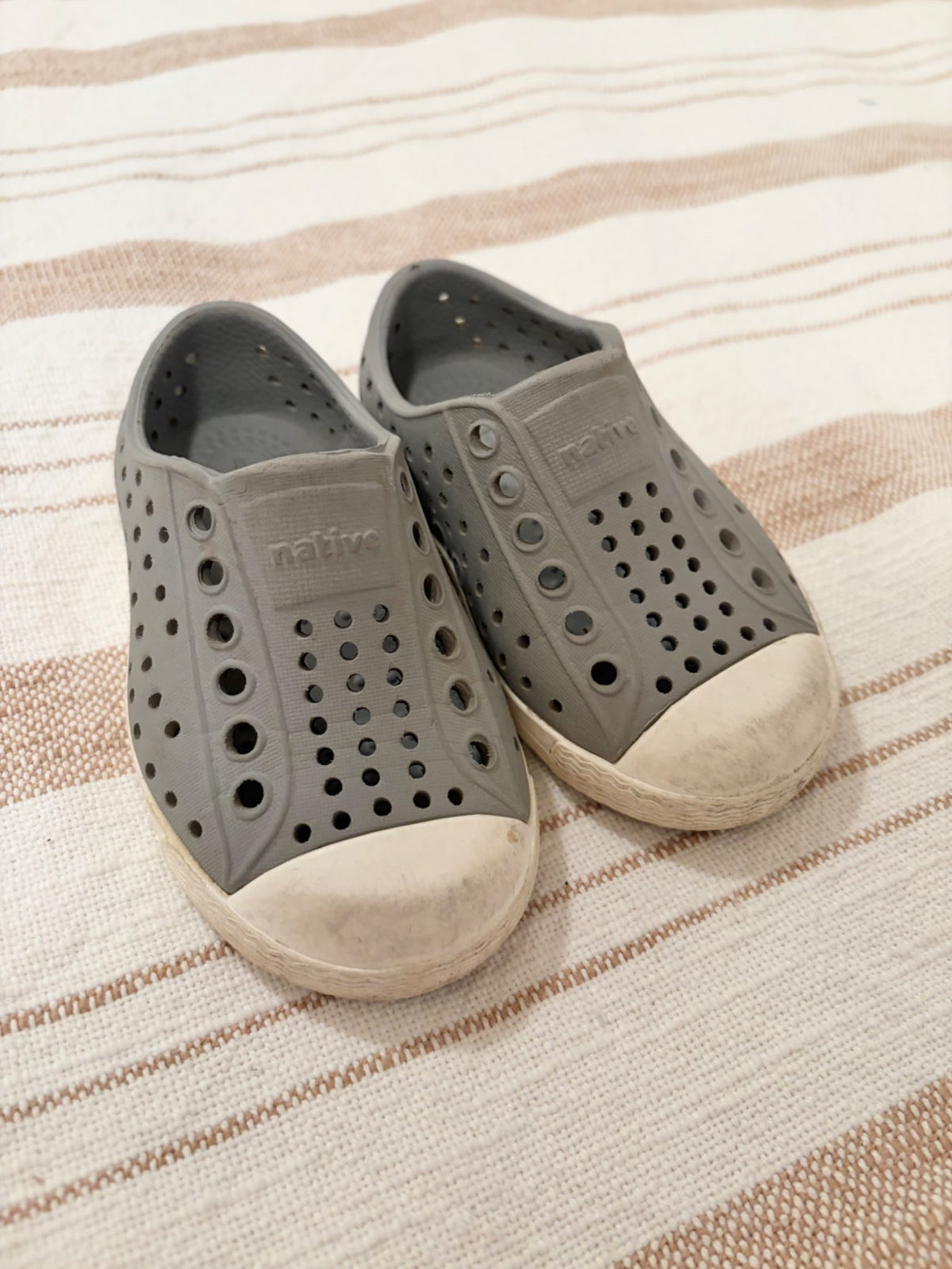 Grey Natives c5, Shoes 5 (Walkers:12-24 mth)