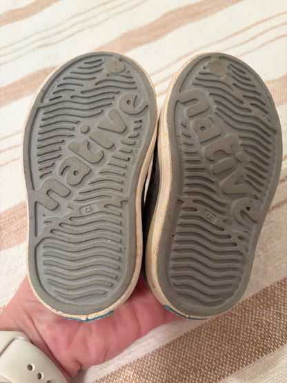 Grey Natives c5, Shoes 5 (Walkers:12-24 mth)