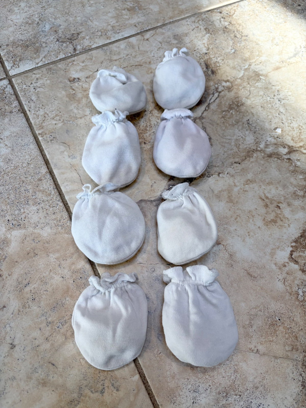 Newborn scratch mitts