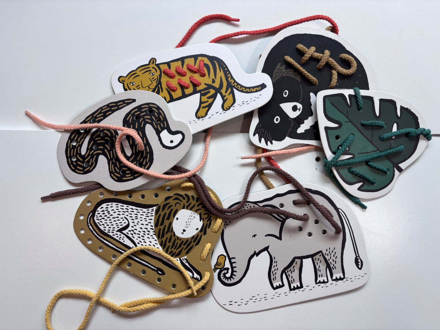 kids lacing toy