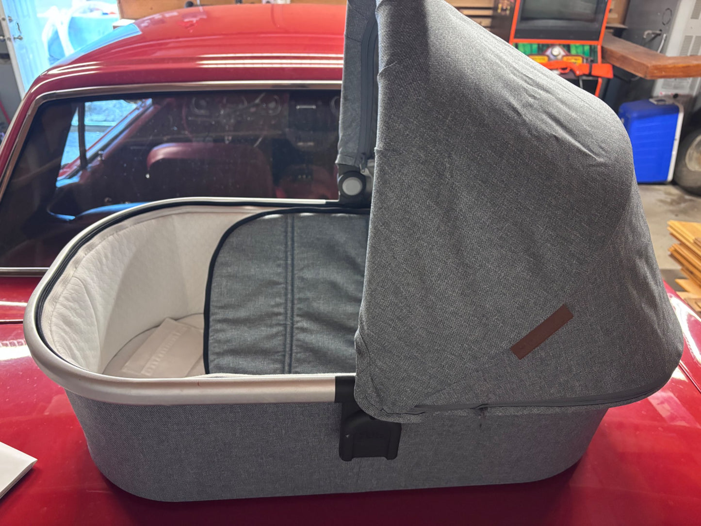 uppababy bassinet V2