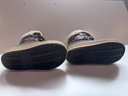 size 8.5/9 Olang winter boots , Shoes 8.5 (Toddler:2-4yr)