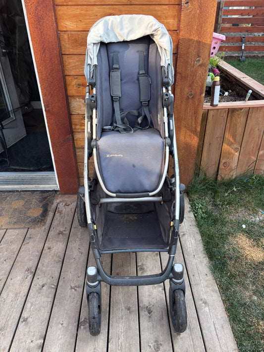 uppa baby vista V2 stroller