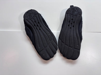 size 13 body glove water shoes , Shoes 13 (Kids:4-8yr)