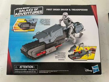 Star Wars  Gallaxy of Adventures First Order Driver & Treadspeeder