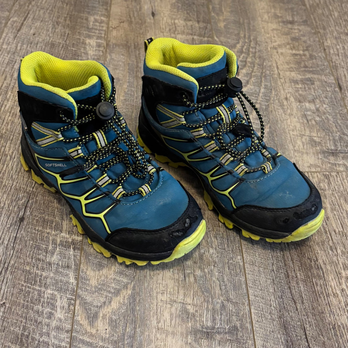 Youth Sz 1 Waterproof Insulated Hiking Boots, Shoes 1 (Kids:4-8yr)