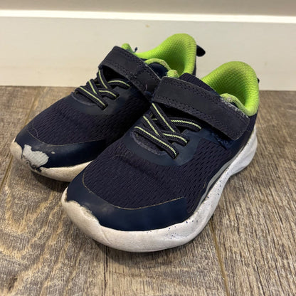 Toddler Sz 9 Runners, Shoes 9 (Toddler:2-4yr)