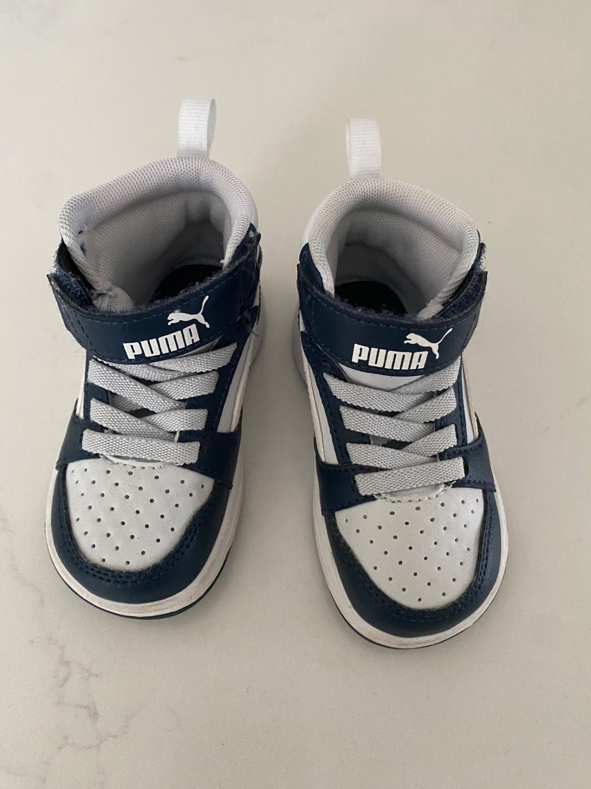 Puma toddler high top shoes size 5C, Shoes 5 (Walkers:12-24 mth)