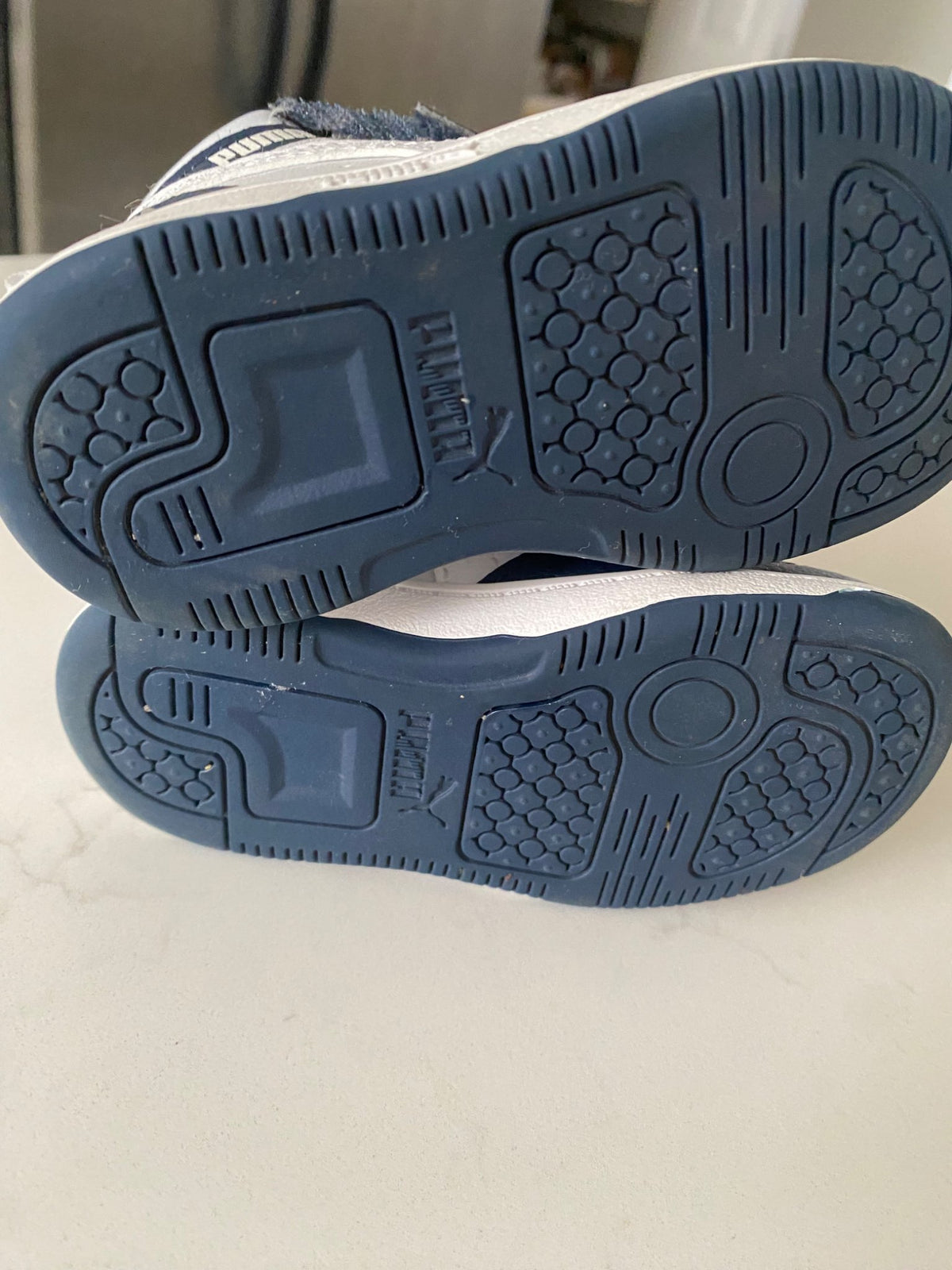 Puma toddler high top shoes size 5C, Shoes 5 (Walkers:12-24 mth)