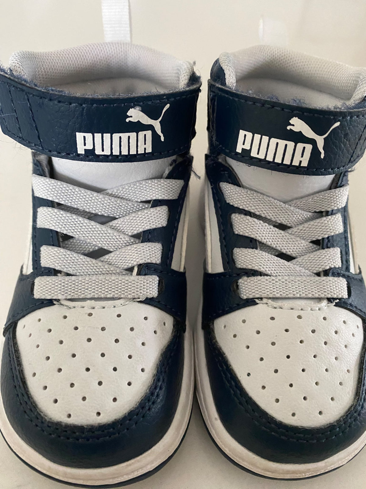 Puma toddler high top shoes size 5C, Shoes 5 (Walkers:12-24 mth)