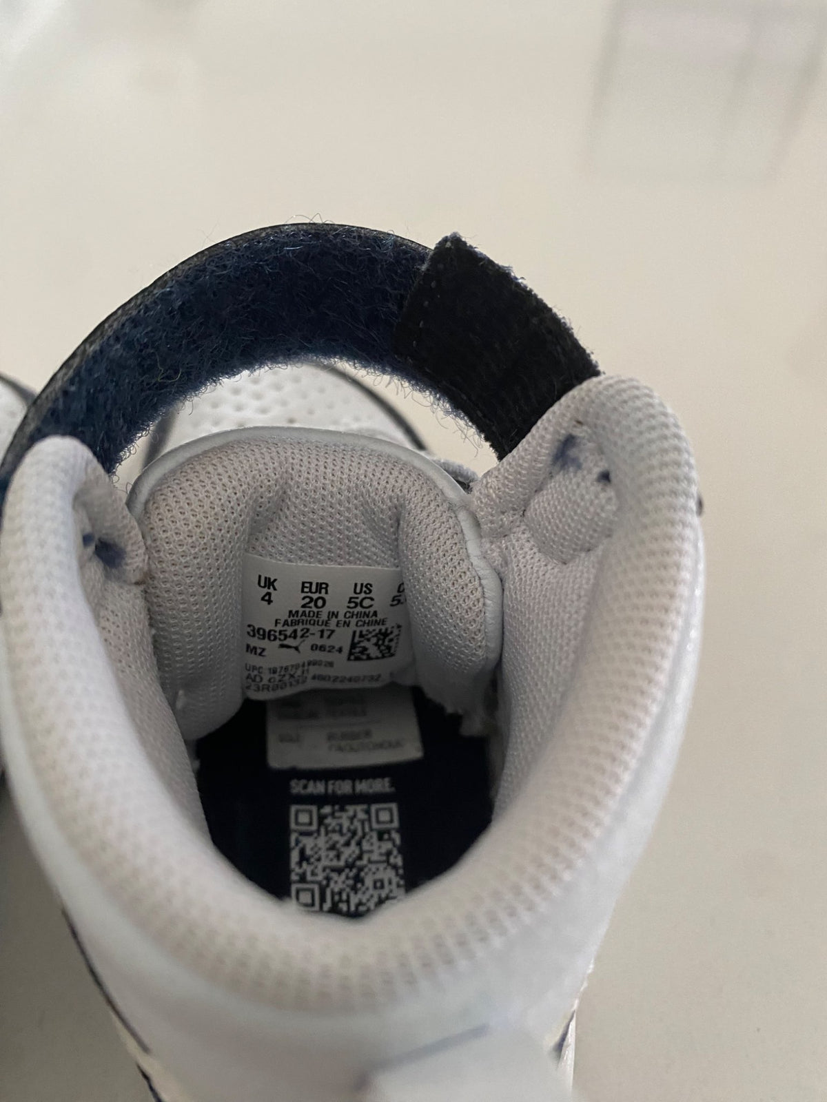 Puma toddler high top shoes size 5C, Shoes 5 (Walkers:12-24 mth)