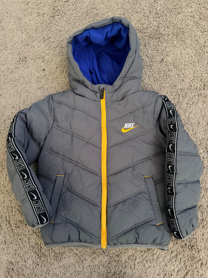 Nike boys winter jacket , Kids 7