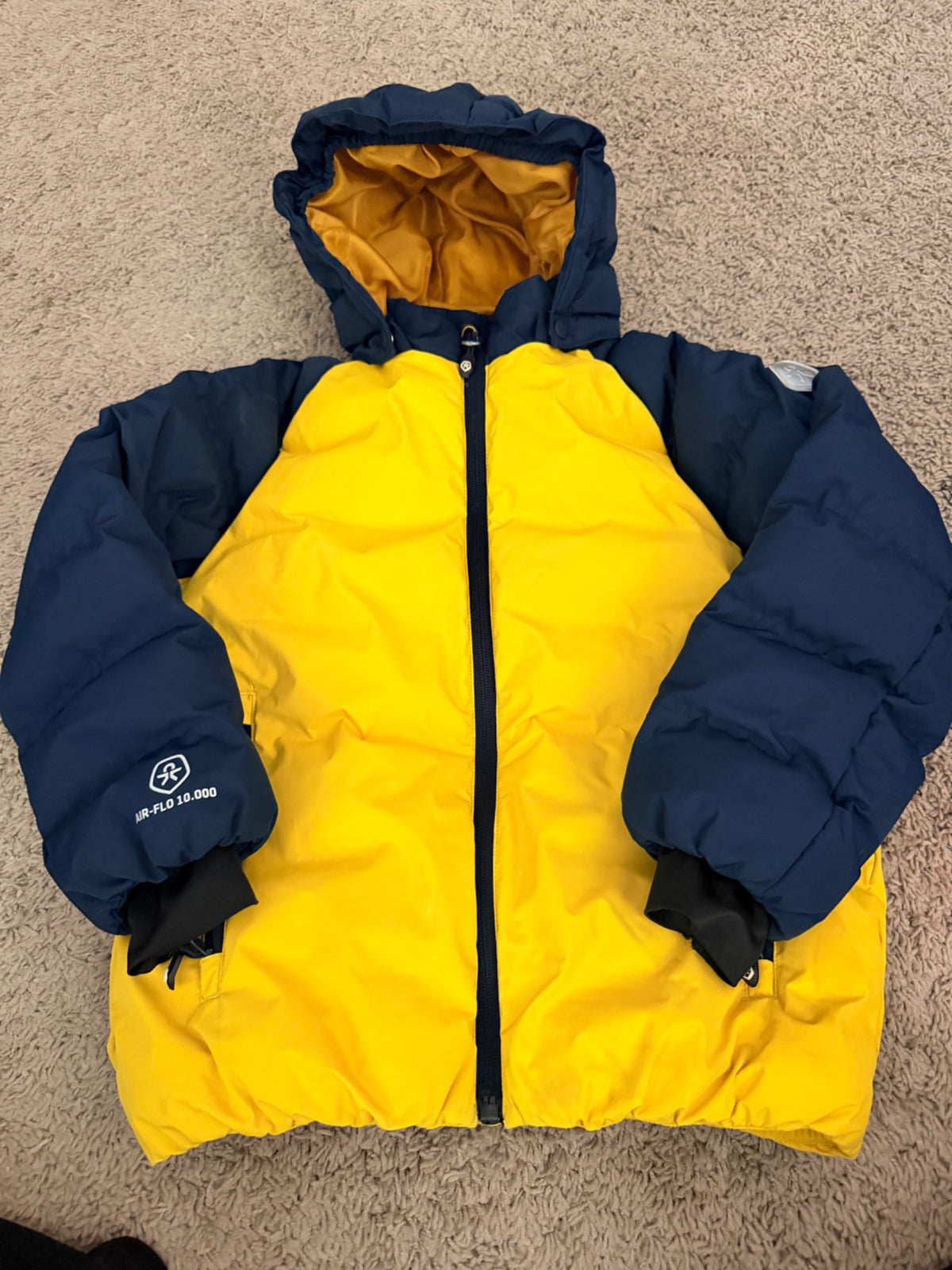 Kids Air-Flo Extreme winter jacket is size 116 / 6Y., Kids 6/6X