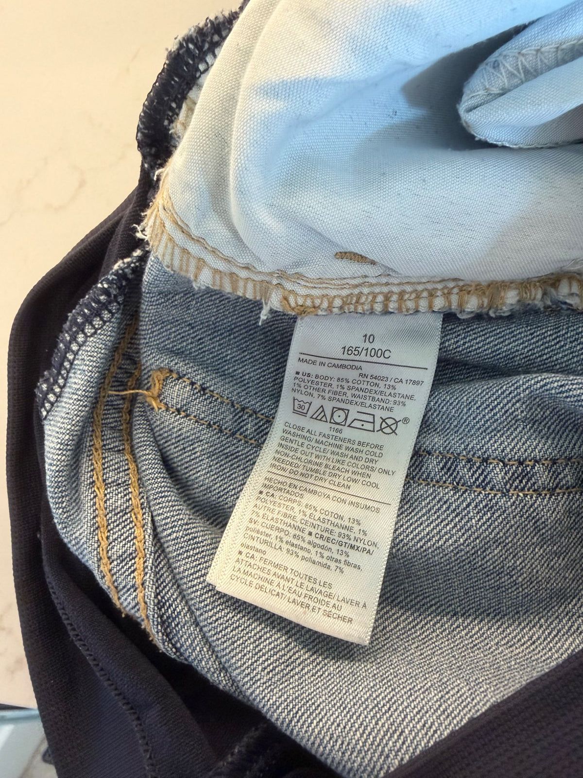 Old Navy Maternity Boyfriend Jeans, Maternity M (8-10)