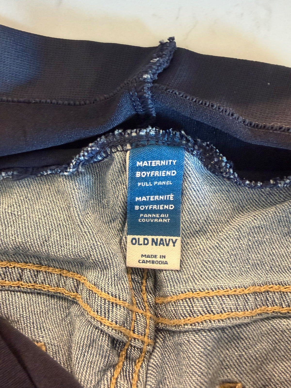 Old Navy Maternity Boyfriend Jeans, Maternity M (8-10)