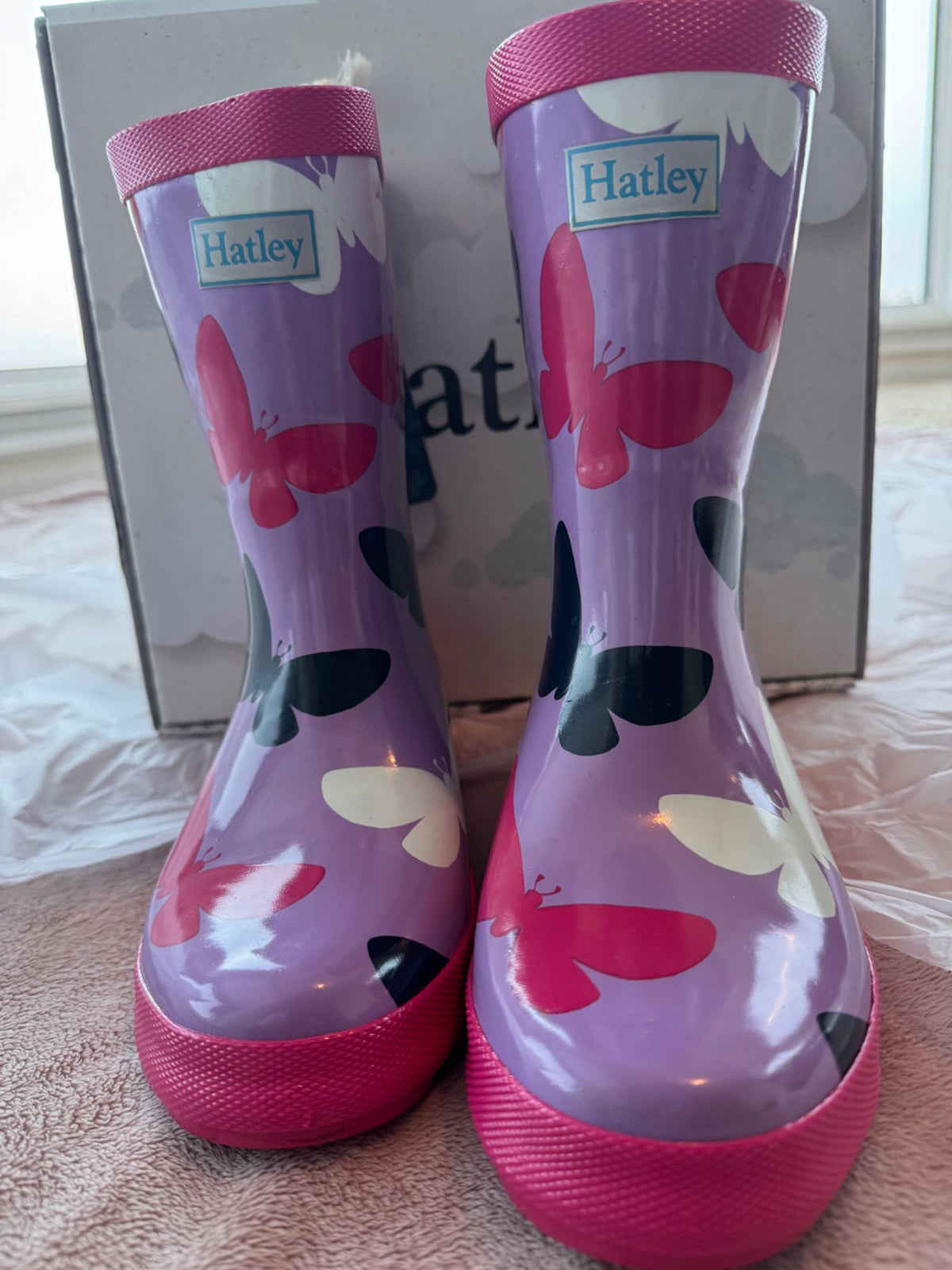 BNWT Hatley butterfly Rainboots- size  2 kids, Shoes 2 (Kids:4-8yr)