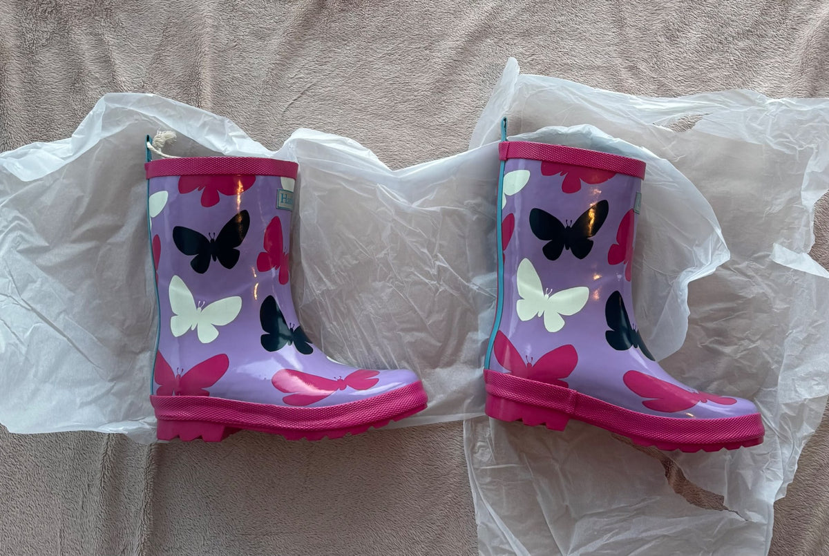 BNWT Hatley butterfly Rainboots- size  2 kids, Shoes 2 (Kids:4-8yr)