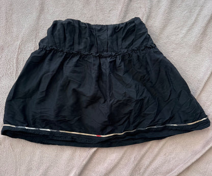 Black Burberry miniskirt (size 10), Kids 10