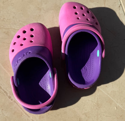 Crocs: Toddler C6 pink & purple  Classic Clogs , Shoes 6 (Walkers:12-24 mth)
