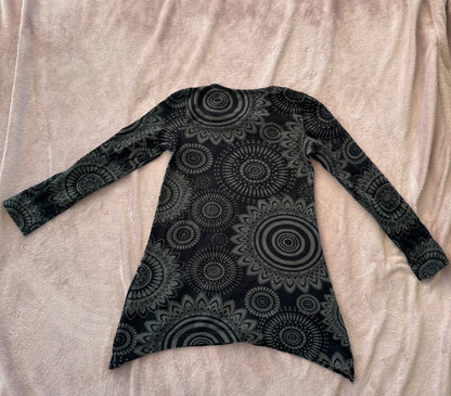 Desigual black shirt  (size 7/8), Kids 7