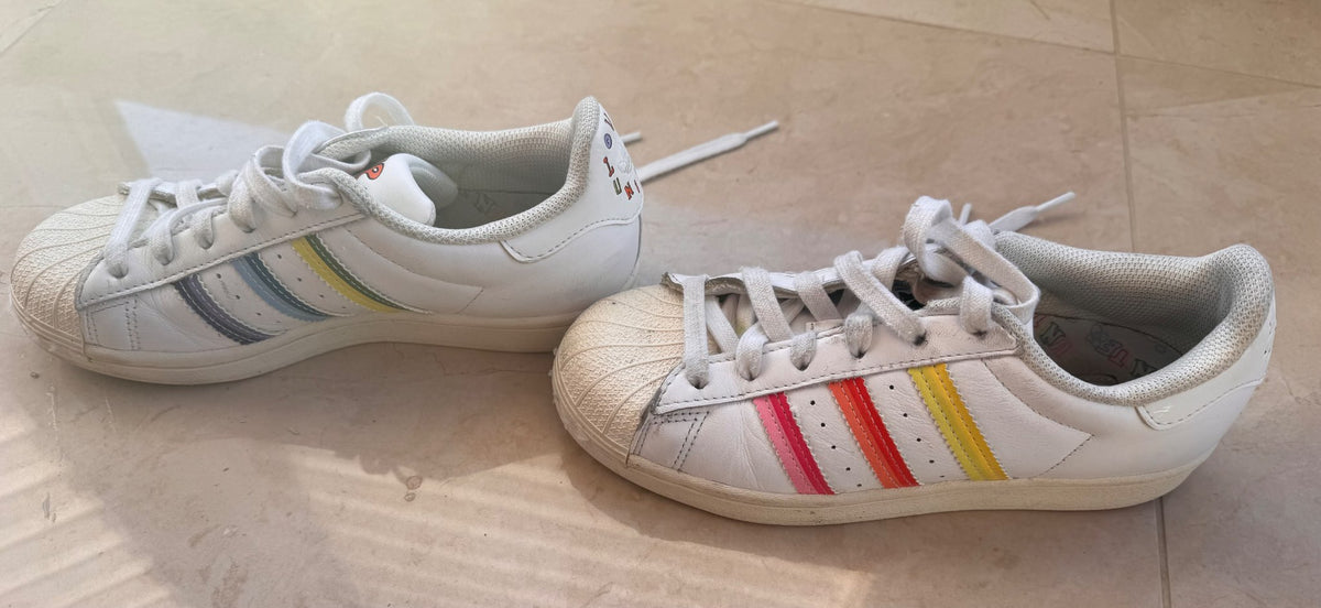 Adidas running shoes (size 4), Shoes 4 (Big Kids:8–12yr)