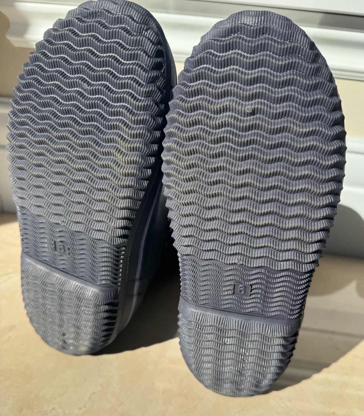 BNWT Joe Fresh Neoprene Boots (size 6 youth), Shoes 6 (Big Kids:8–12yr)