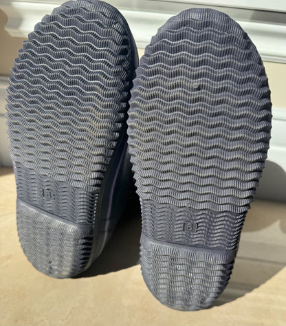 BNWT Joe Fresh Neoprene Boots (size 6 youth), Shoes 6 (Big Kids:8–12yr)