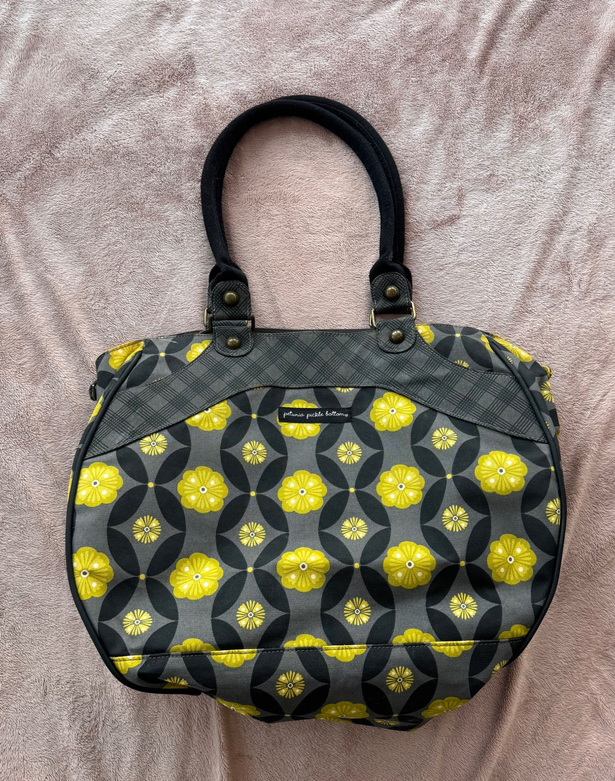 NWT Petunia Pickle Bottom Wistful Weekender Bag