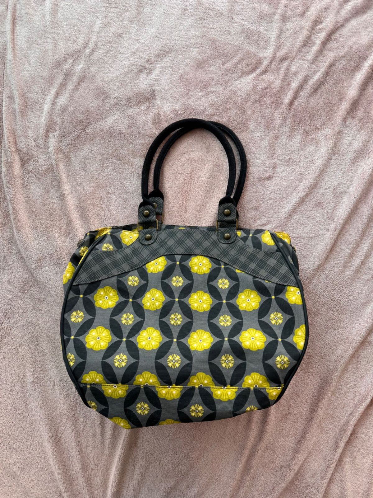 NWT Petunia Pickle Bottom Wistful Weekender Bag