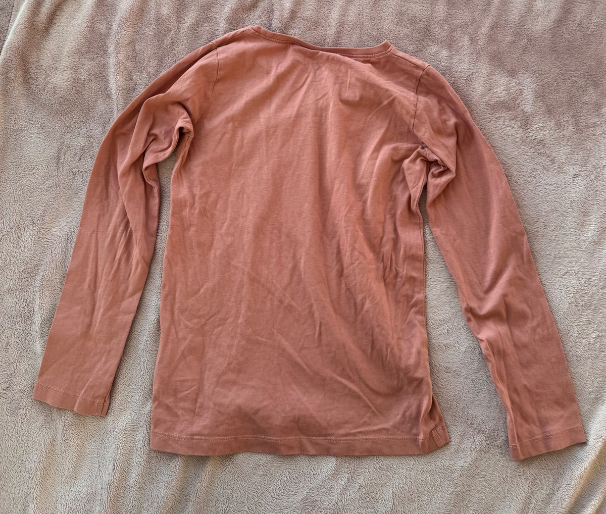 Bundle of 4 Wheat shirts (size 8), Kids 8