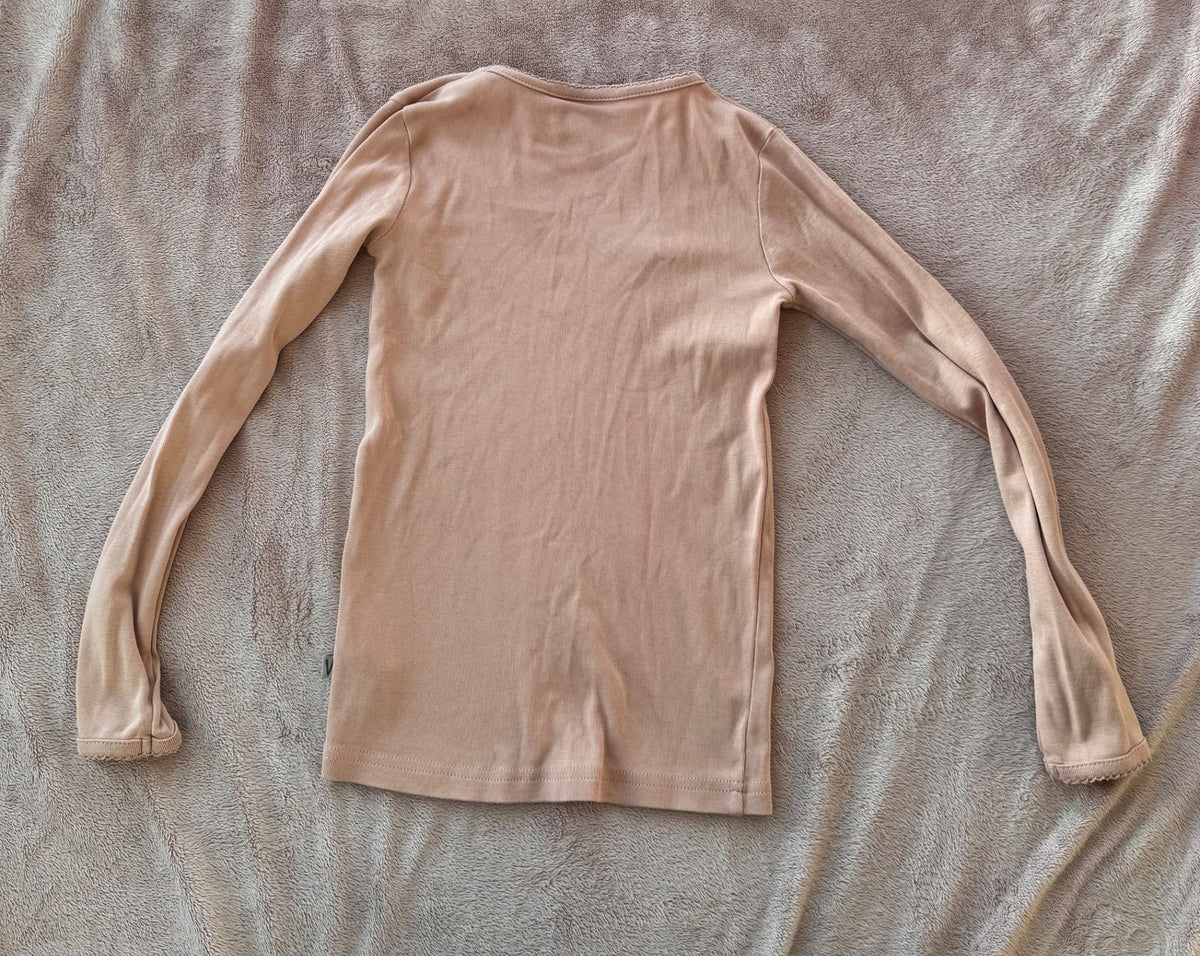 Bundle of 4 Wheat shirts (size 8), Kids 8