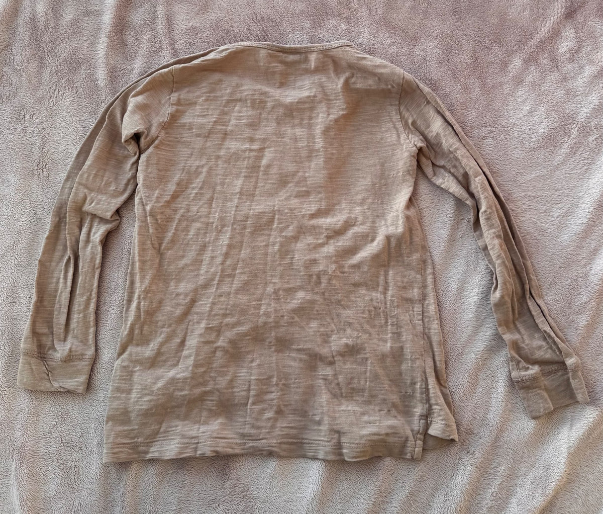 Bundle of 4 Wheat shirts (size 8), Kids 8
