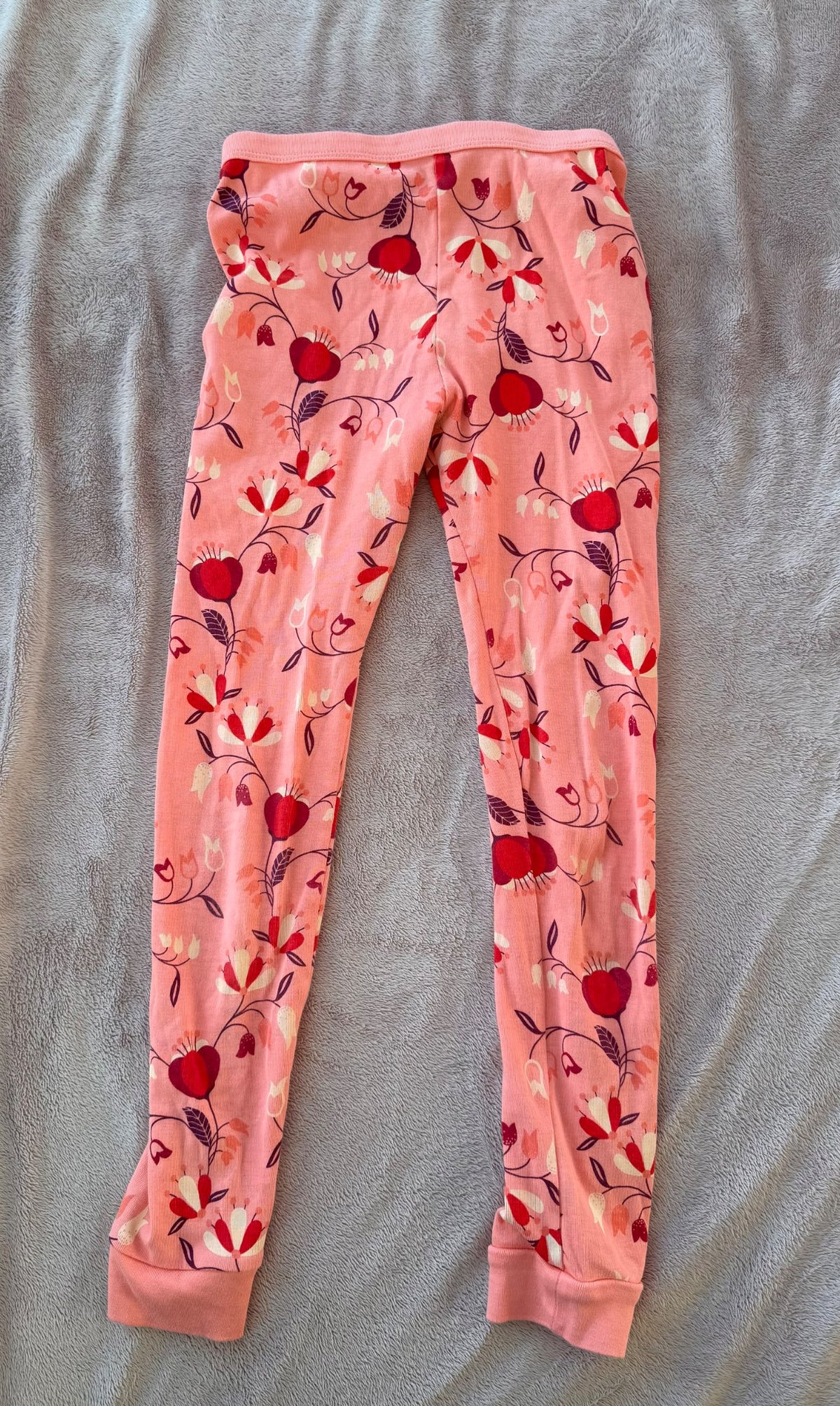 Tea collection Pajamas (size 8: retail new $74.99 US), Kids 8