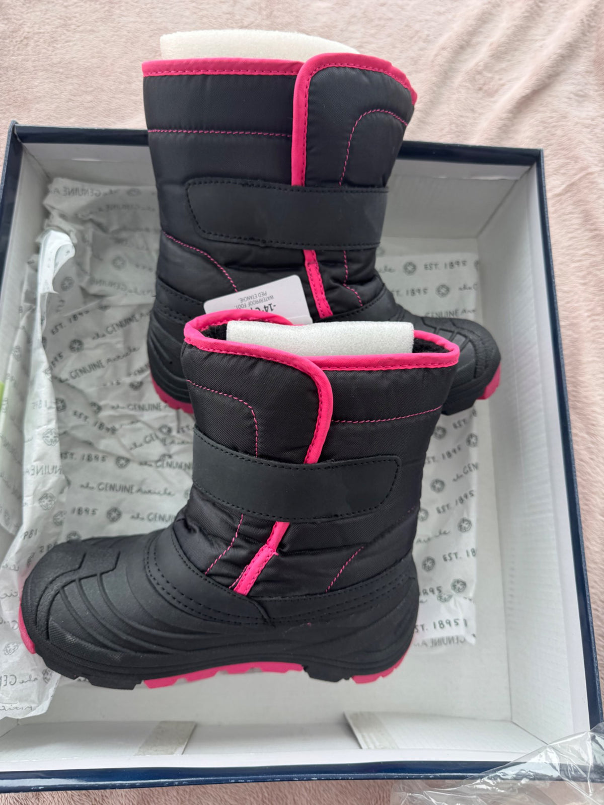 Osh Kosh B’Gosh winter boots, Shoes 11 (Toddler:2-4yr)