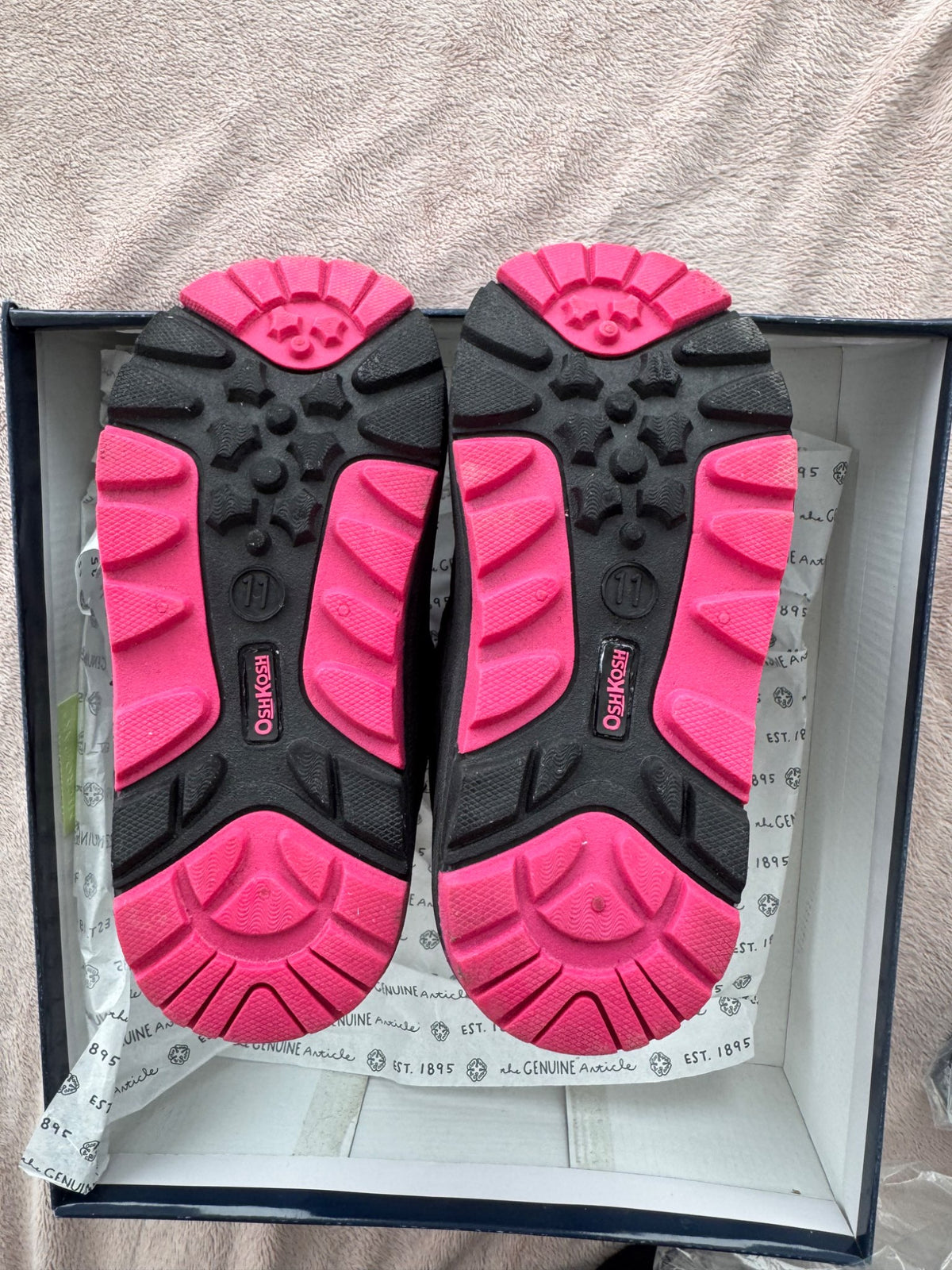 Osh Kosh B’Gosh winter boots, Shoes 11 (Toddler:2-4yr)