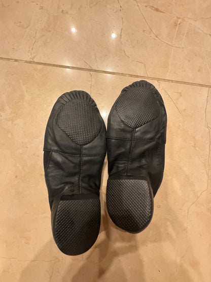 Bloch Black Jazz dance shoes (size 4M), Shoes 4 (Big Kids:8–12yr)