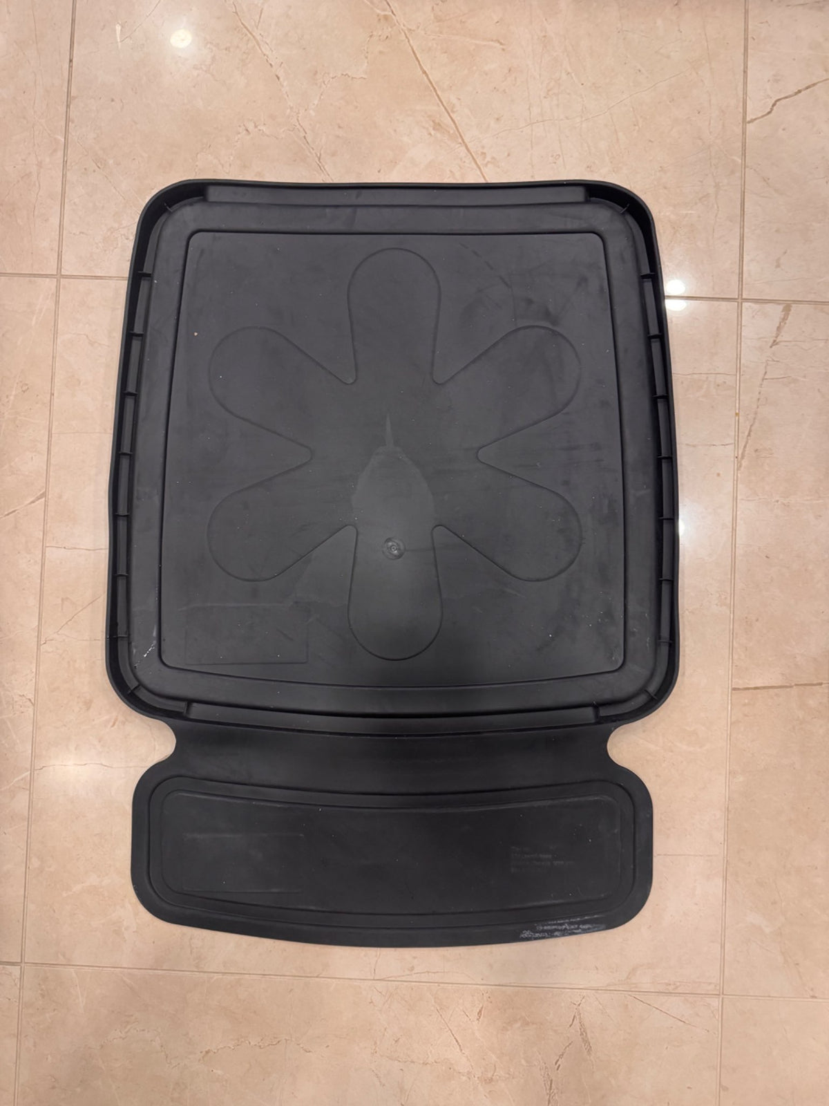2  seat protectors (brand Clek)